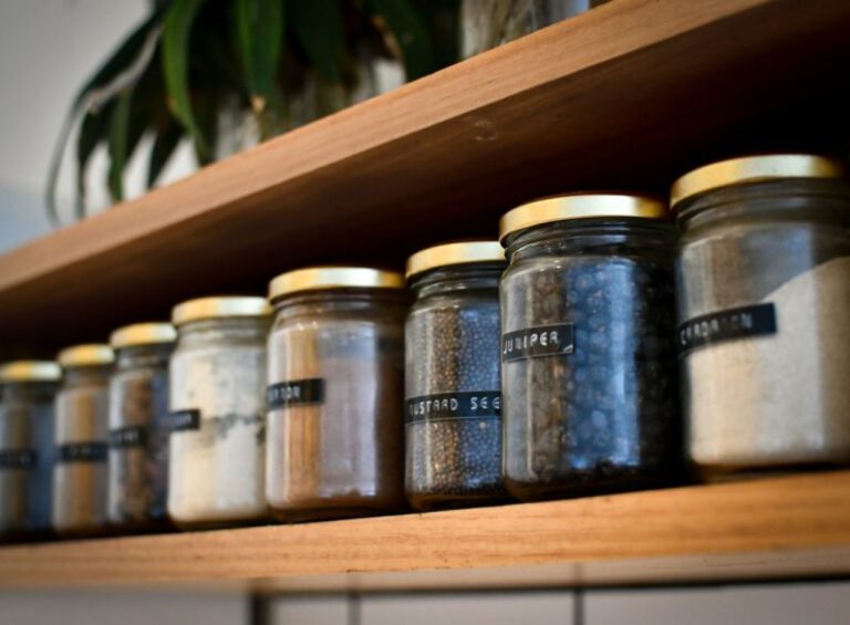 Organizing Your Spice Rack for Freshness